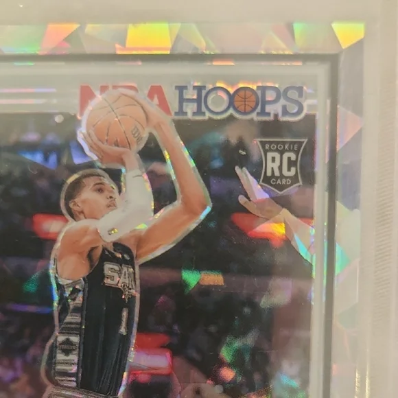 Victor Wembanyama 23-24 Hoops Premium Stock Prizm Rookie Card - Picture 8 of 8